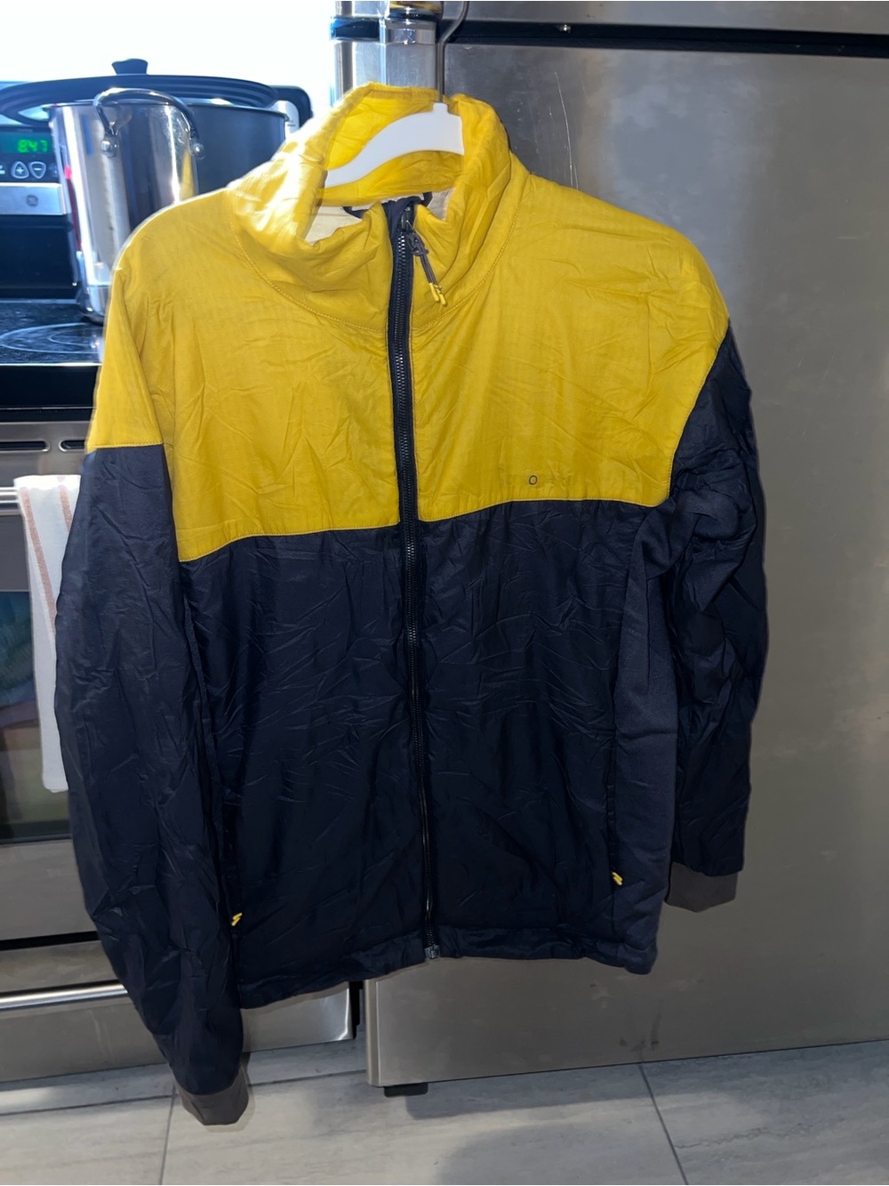 Cotopaxi Men’s Puffer Jacket Med Yellow and Blue - Picture 1 of 3